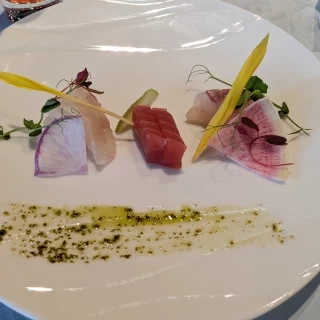 彩り豊かで食べるのが楽しくなるお料理。