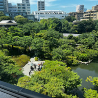 施設内の庭園