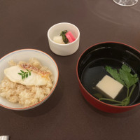 試食の鯛めしとお吸い物