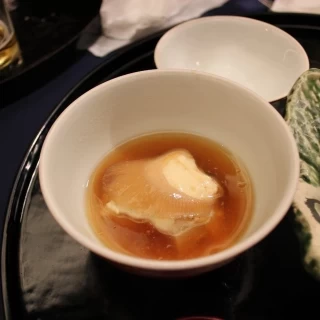 汲み上げ湯葉とフカヒレあんかけ