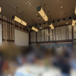 木目調の素敵な披露宴会場