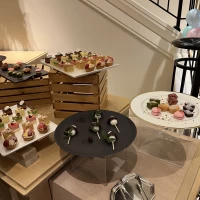 デザートブッフェにすると楽しみも増えて嬉しいですね。