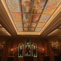 挙式会場の天井のフラスコ画