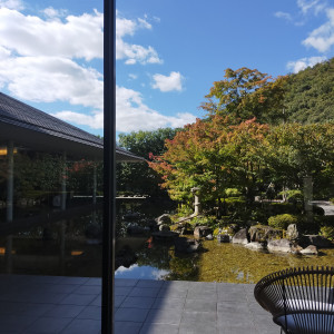 会場ロビーからの庭園の景色|668202さんの京都 北山モノリス（KYOTO KITAYAMA MONOLITH）の写真(1954937)