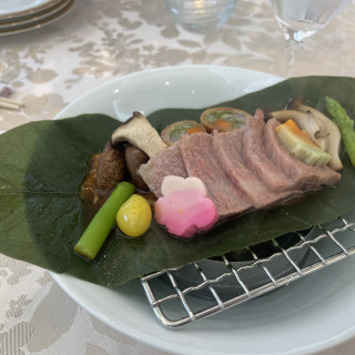 和食メニューの一部のお肉料理。
