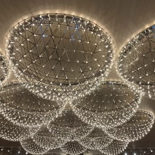 シャンデリア