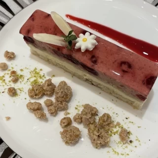 デザートケーキの試食