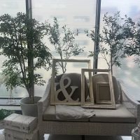 ラフィネの宴会場のテラスのような場所です。