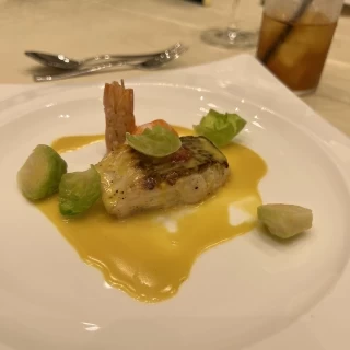 魚料理。ボリュームもあり満足
