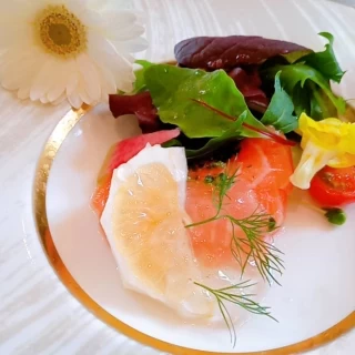 料理の盛り付けも素敵でした。