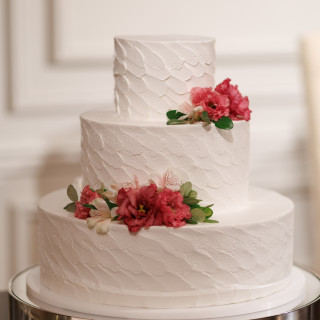 イミテーションでお花をあしらいました。