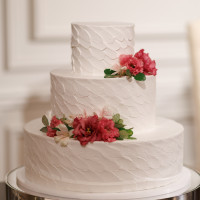 イミテーションでお花をあしらいました。