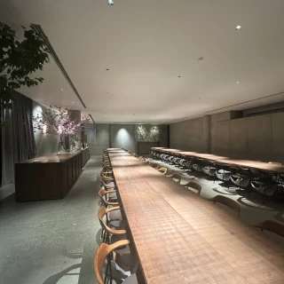 大きい方の会場の全体写真です。