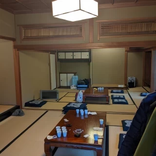 親族控室は間仕切りも可能な和室でした