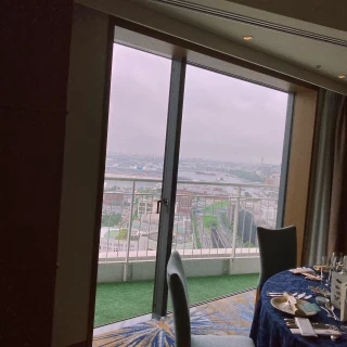 最上階にある披露宴会場の様子
