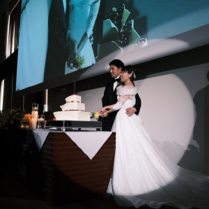 ケーキ入刀|670237さんのノートルダム広島/FIVESTAR WEDDINGの写真(1868213)