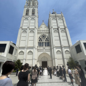 ガーデンでブーケトス、リボンプルーズ|670237さんのNotre Dame HIROSHIMA(ノートルダム広島)の写真(1868206)