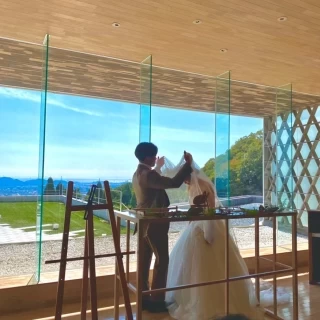 ガラス張りから見える景色は晴れていれば本当に綺麗です。