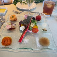 初めの前菜盛り合わせ
野菜たっぷりで美味しかったです。
