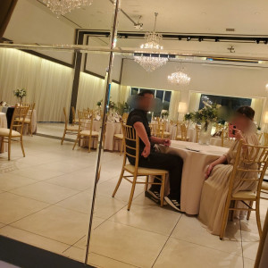 披露宴会場の後ろに大きな鏡があったのでパシャリしました！|670515さんのルシアスガーデンの写真(1870365)