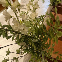 チャペルの花道横の装花イメージ