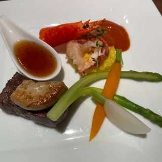 メイン