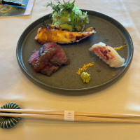 お箸で食べる和洋折衷の料理