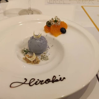 試食のデザート