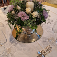2つめの披露宴会場のテーブルの装花
