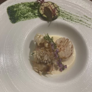 お魚。外側はパリパリ、中は柔らかく食べやすかったです。