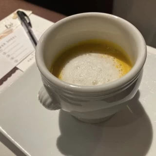 ポタージュ。パンプキンが濃厚で食べ応えがありました