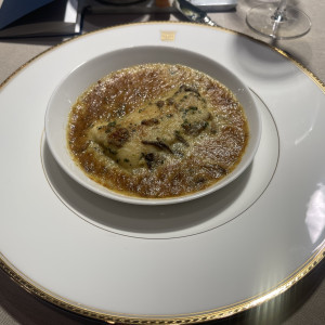 グラタン状のスープ。こちらが絶品。パンにつけて！|672577さんのパレスホテル東京(PALACE HOTEL TOKYO)の写真(2629667)