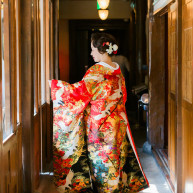 廊下も雰囲気が良いので写真撮影に最適です。