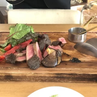 下見の際試食したお肉です。
とても柔らかく美味しかったです