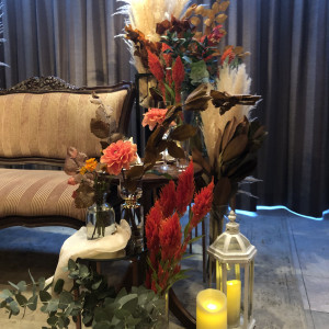 メインテーブル装花のアップ
秋らしい彩りで素敵です|672900さんの呉竹荘×旧青葉邸～メゾン・ド・リアン(絆を紡ぐ家)～の写真(1966711)