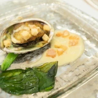 鮑がまるまる1個食べれます！