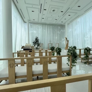 全面カーテンあり。