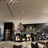 ラウンジ