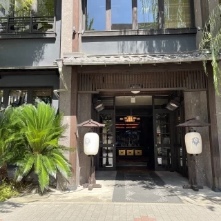 会場入り口外観