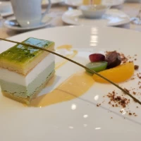 確か和系のコース料理のデザート。抹茶だったか？美味しかった。