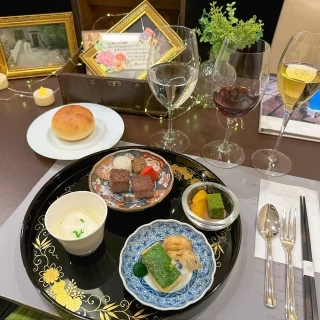 素材にこだわったお料理たち。お箸で簡単にいただけるのも◯