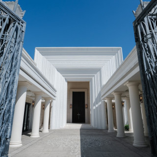 宝石箱をモチーフとしたチャペル。