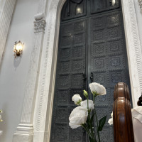 チャペルの扉は大きくて立派でした