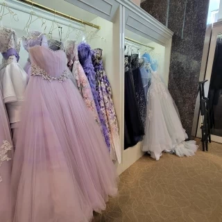 ドレスを実際に見ることが出来る