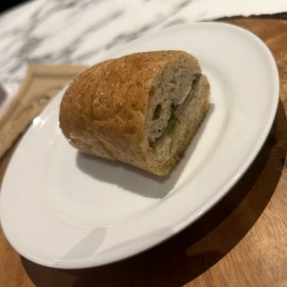 コースで頂いたパンです。
