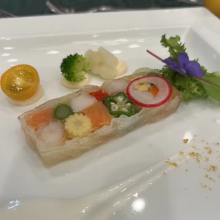サーモンと野菜のゼリー寄せ