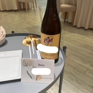 サプライズで名前入りのビールが置かれていました。びっくり