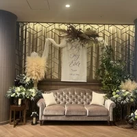 ナチュラルテイストの披露宴会場
