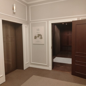 エレベーターをおりたらすぐ挙式会場へ行きます。|675124さんのホテルモントレ エーデルホフ札幌の写真(1906843)