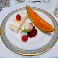 季節のフルーツがあって美味しかったです